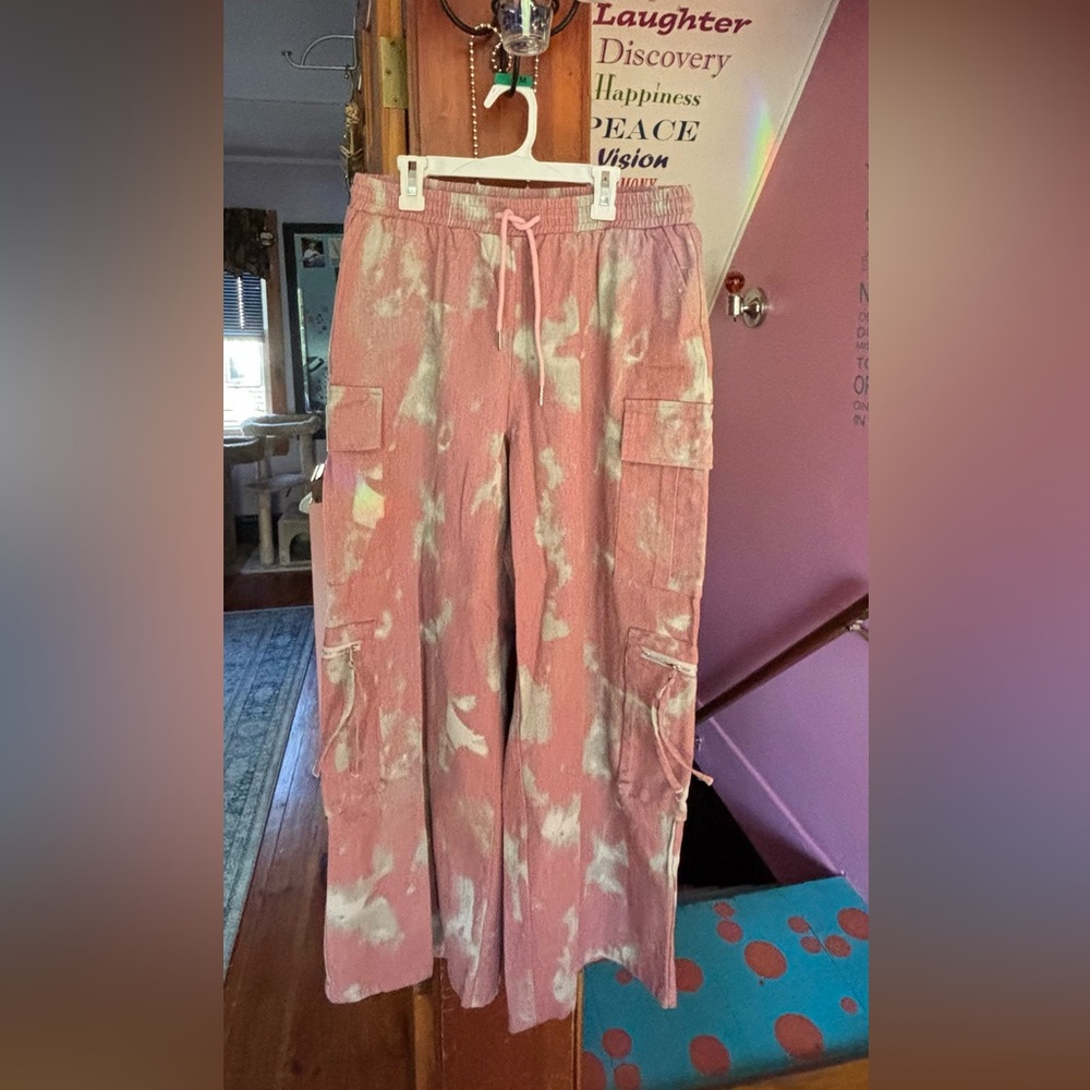 Pink Tie-Dye Cargo Pants size L —NWOT